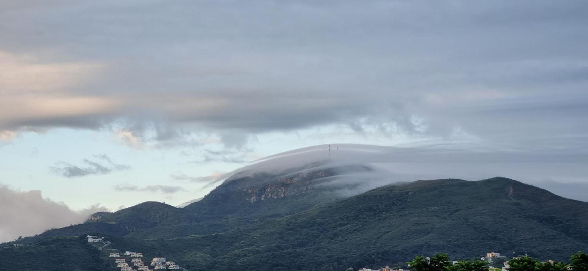 Recanto Brenda - Casa Luxo Capitolio Com Vista Pro Lago, Escarpas E Morrochapeu Buitenkant foto